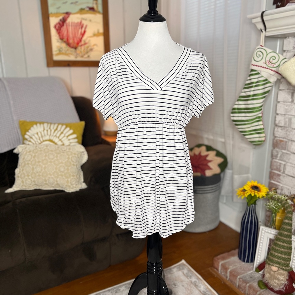 Old Navy Maternity Top with Navy Stripes